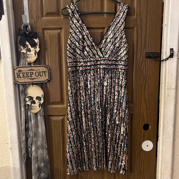 Lulu's Unforgettable Sequin Midi Dress - Picture 2 of 10